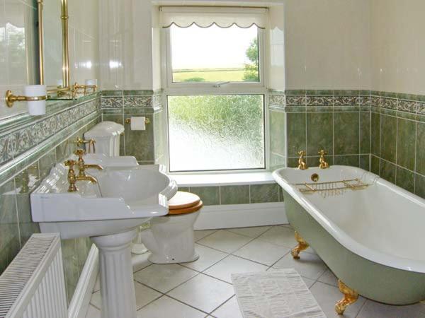 Villa The Grange à Walton West Extérieur photo